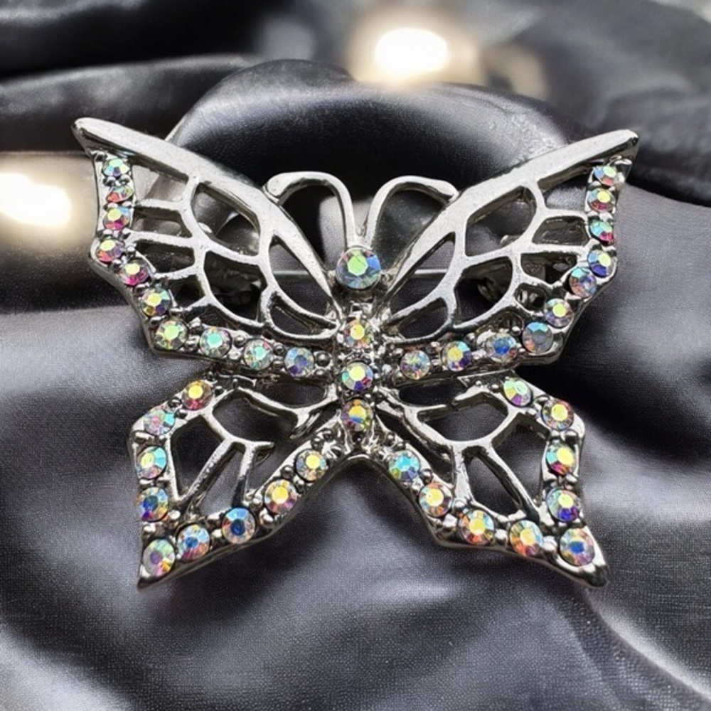 5/$25 Iridescent Silver Butterfly Pin Brooch